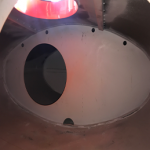 EQUIPADO COM QUEBRA-ONDAS